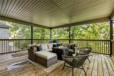 Exterior - 814 Summit Loop, Rogers, AR 72756 photo 5 of 11
