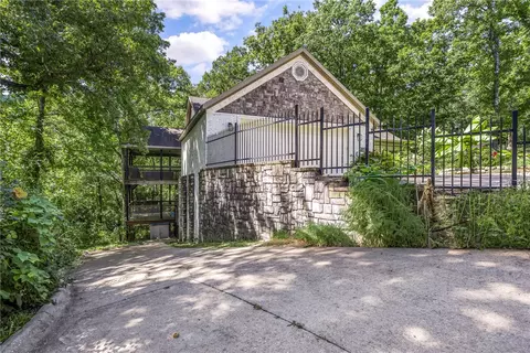 Exterior - 814 Summit Loop, Rogers, AR 72756 photo 4 of 11