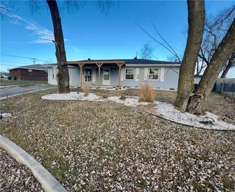 705 N Steven Dr, Rogers, AR 72756