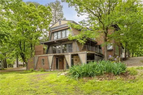 13 Rancho Vista Ln, Holiday Island, AR 72631