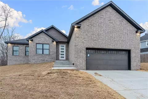 5 Canobie Ln, Bella Vista, AR 72715