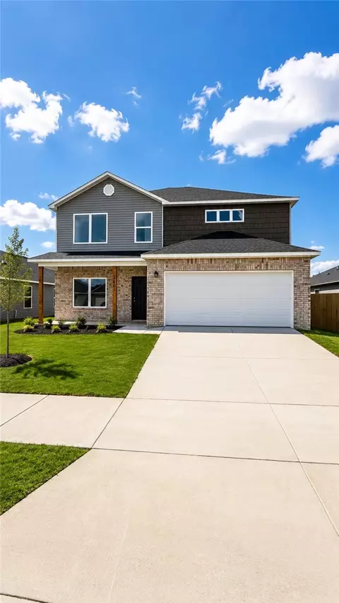 2601 E Gila Way, Fayetteville, AR 72701