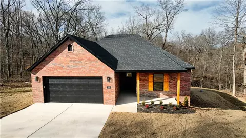 23 Ironside Ln, Bella Vista, AR 72715