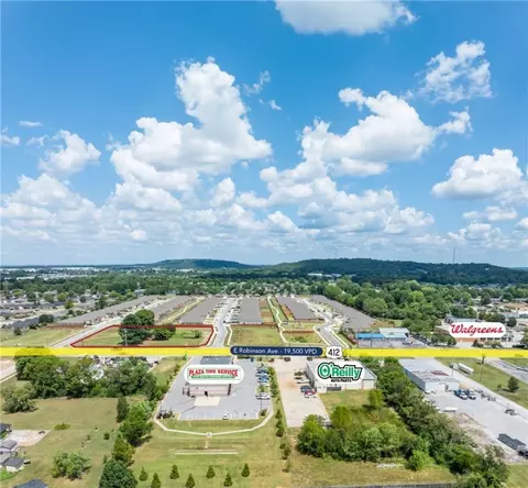 3018 Robinson Ave, Springdale, AR 72764 photo 3