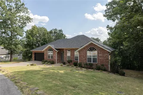 7 Stratfield Ln, Bella Vista, AR 72714