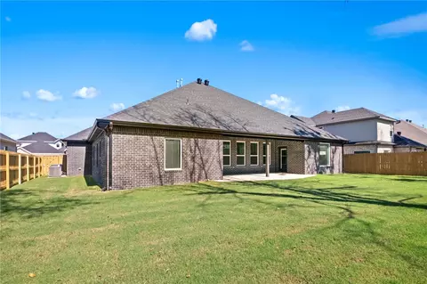 Exterior - 1341 Greyback Ln, Centerton, AR 72719 photo 7 of 8