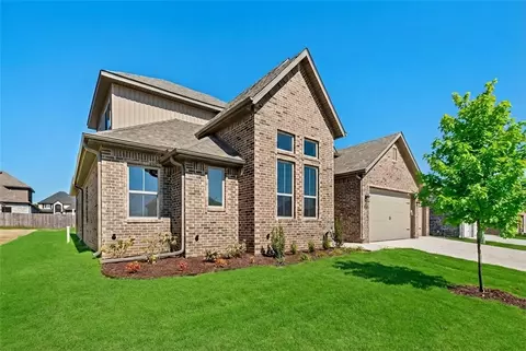 Exterior - 1341 Greyback Ln, Centerton, AR 72719 photo 2 of 7