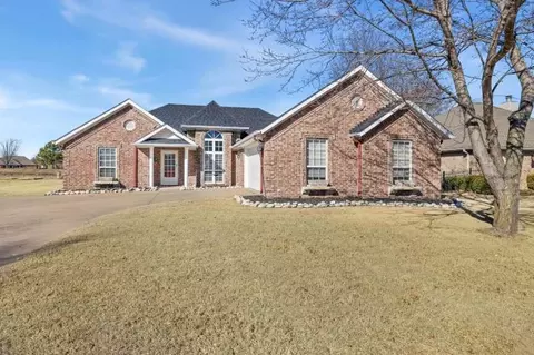 11135 Bear Dr, Farmington, AR 72730