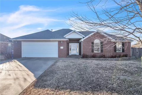 814 Irelan St, Lowell, AR 72745
