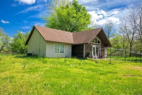 16374-16376 Hamstring Rd, Fayetteville, AR 72704