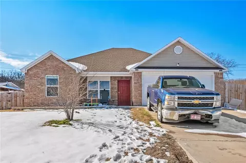 1137 Willow Oak St, Elkins, AR 72727