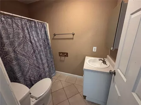 Bath - 5682 Wade Rd, Harrison, AR 72601 photo 3 of 4