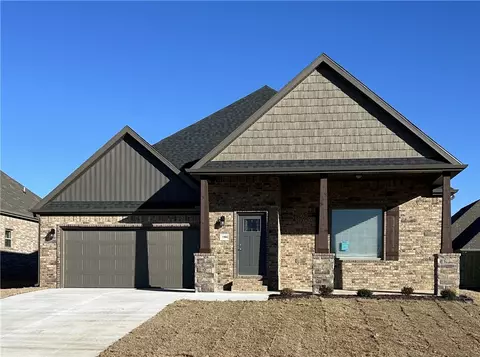 1080 Flat Rock St, Bentonville, AR 72713
