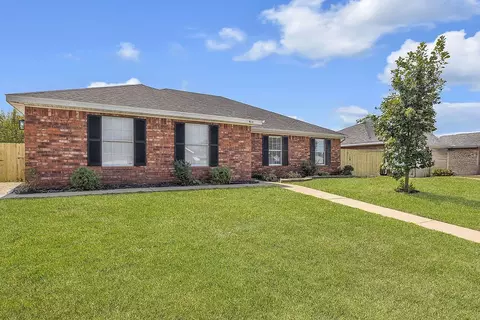 814 SE Jon Dr, Bentonville, AR 72712