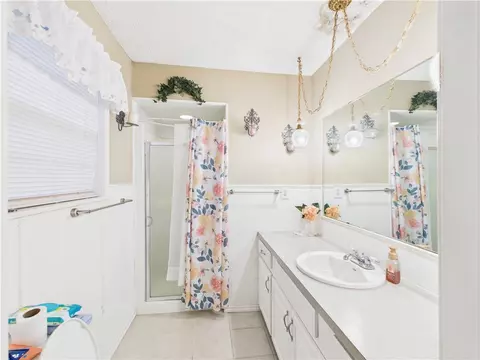 Bath - 308 3rd St, Harrison, AR 72601 photo 1 of 3