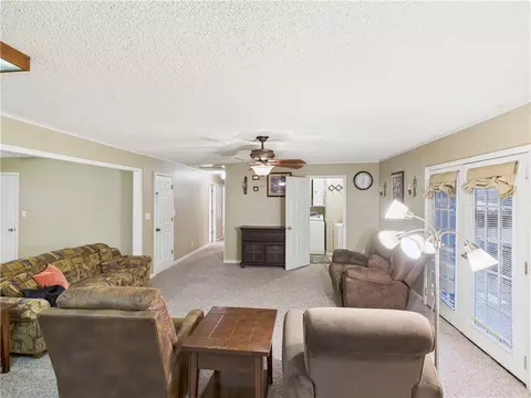 Living - 308 3rd St, Harrison, AR 72601 photo 2 of 3
