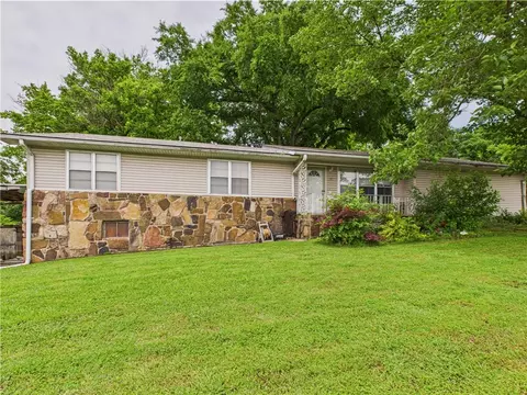 308 3rd St, Harrison, AR 72601