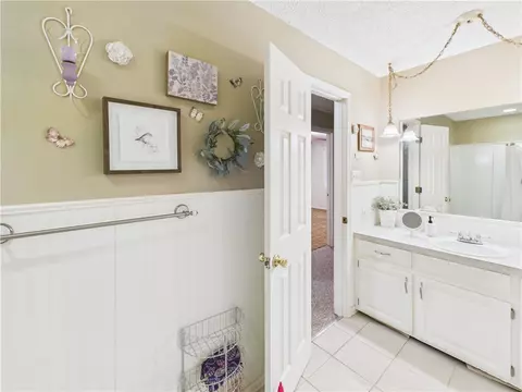 Bath - 308 3rd St, Harrison, AR 72601 photo 3 of 3