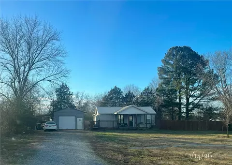 1857 Riverview Dr, Elkins, AR 72727
