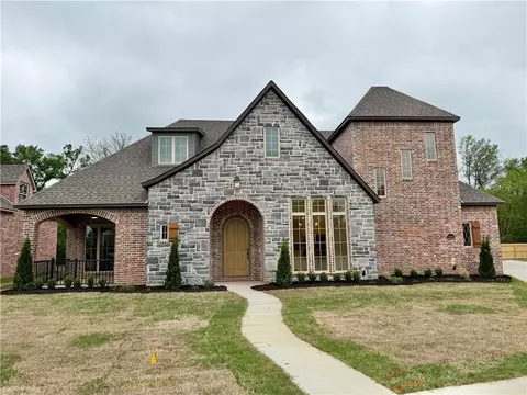 3959 Owl Creek Pl, Fayetteville, AR 72704