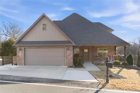 96 Witherby Dr, Bella Vista, AR 72714