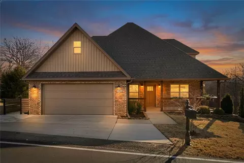 96 Witherby Dr, Bella Vista, AR 72714
