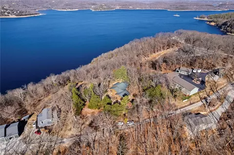 188 Point Mirage Rd, Eureka Springs, AR 72631