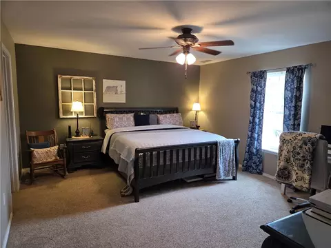 Bedroom - 1061 Hurley Rd, Dover, AR 72837 photo 5 of 7