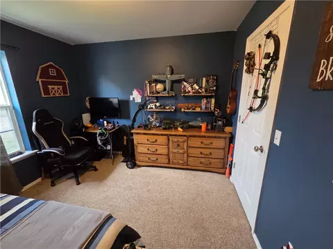 Bedroom - 1061 Hurley Rd, Dover, AR 72837 photo 2 of 7