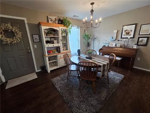 Dining - 1061 Hurley Rd, Dover, AR 72837 photo 1 of 2