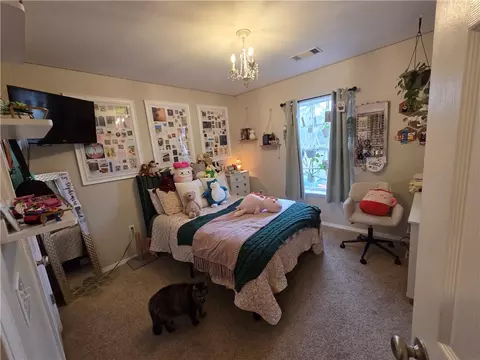 Bedroom - 1061 Hurley Rd, Dover, AR 72837 photo 3 of 7