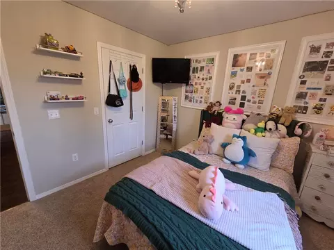 Bedroom - 1061 Hurley Rd, Dover, AR 72837 photo 4 of 7
