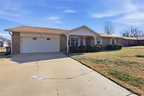1903 Jean St, Springdale, AR 72762