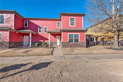 755 N Wordsworth Ln, Fayetteville, AR 72704