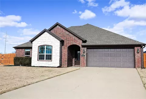 3606 SW Town Vu Rd, Bentonville, AR 72712