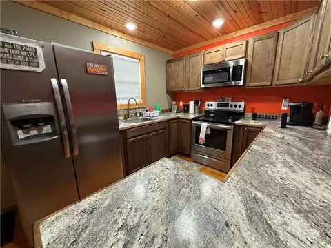 Kitchen - 1613 Moonhull Rd, Oark, AR 72852 photo 2 of 3