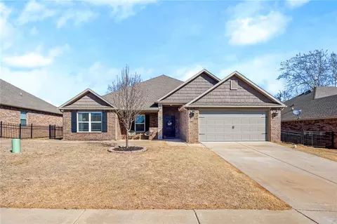 2460 Double Bogey Ln, Farmington, AR 72730