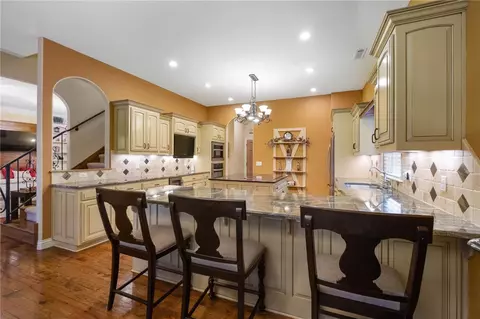Kitchen - 5610 Brighton Rd, Rogers, AR 72758 photo 1 of 4
