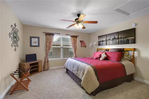 Bedroom - 5610 Brighton Rd, Rogers, AR 72758 photo 4 of 6