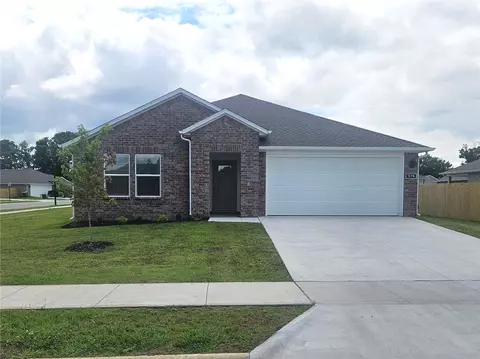 579 Colorado St, Farmington, AR 72730