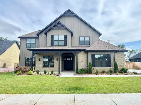 831 Greenhorn St, Bentonville, AR 72712
