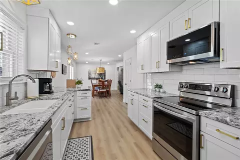 708 NW J St, Bentonville, AR 72712