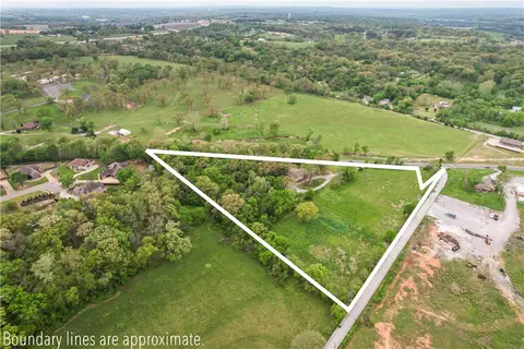 5747 Hwy 112, Springdale, AR 72762