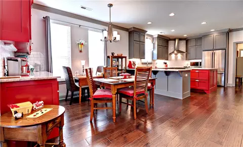 Kitchen - 5753 Staro Ln, Springdale, AR 72762 photo 6 of 9