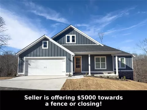 39 Selkirk Dr, Bella Vista, AR 72715