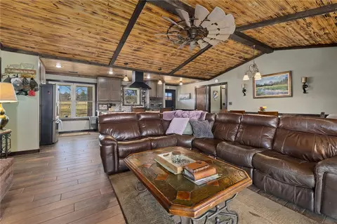 13878 Greasy Valley Rd, Prairie Grove, AR 72753