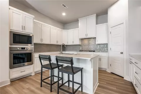 6207 SW Prism Path St, Bentonville, AR 72713