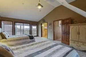 Bedroom - 29931 State Hwy 86 Hwy, Eagle Rock, MO 65641 photo 5 of 12