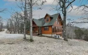 Exterior - 29931 State Hwy 86 Hwy, Eagle Rock, MO 65641 photo 4 of 6