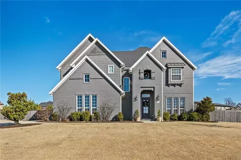 202 Torrance Dr, Cave Springs, AR 72718